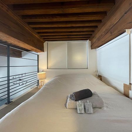 Appartement Cosy Au Coeur Du Vieux Lyon Luaran gambar