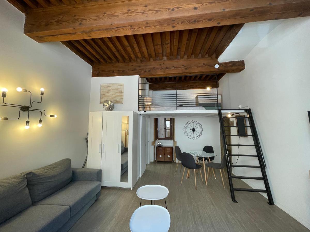 Appartement Cosy Au Coeur Du Vieux Lyon Luaran gambar