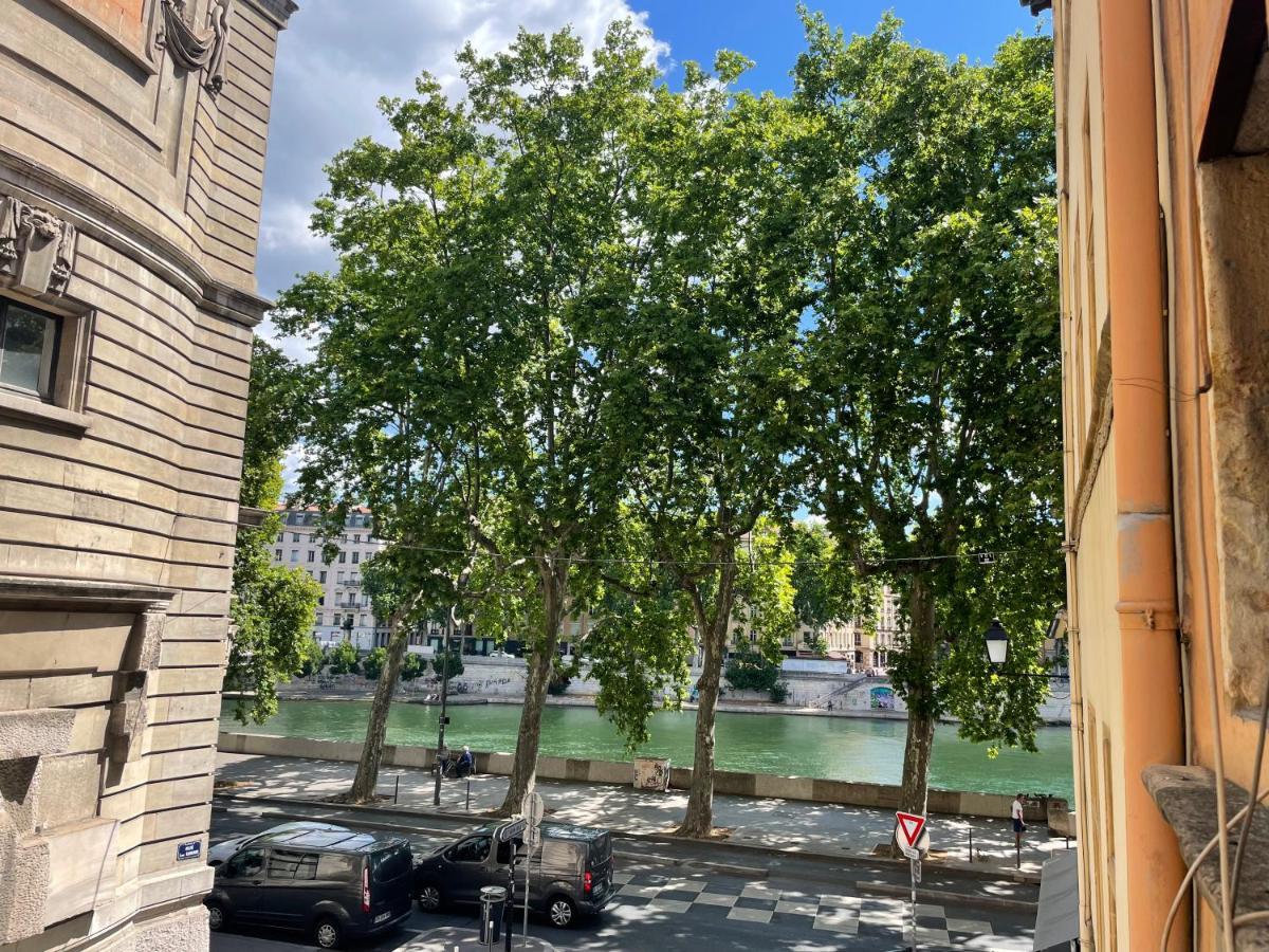 Appartement Cosy Au Coeur Du Vieux Lyon Luaran gambar